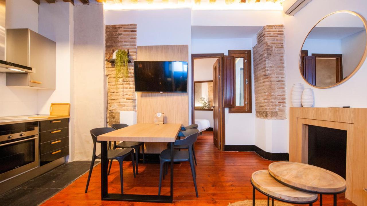 El Patio Del Regidor - Apartamentos Aloha توليدو المظهر الخارجي الصورة